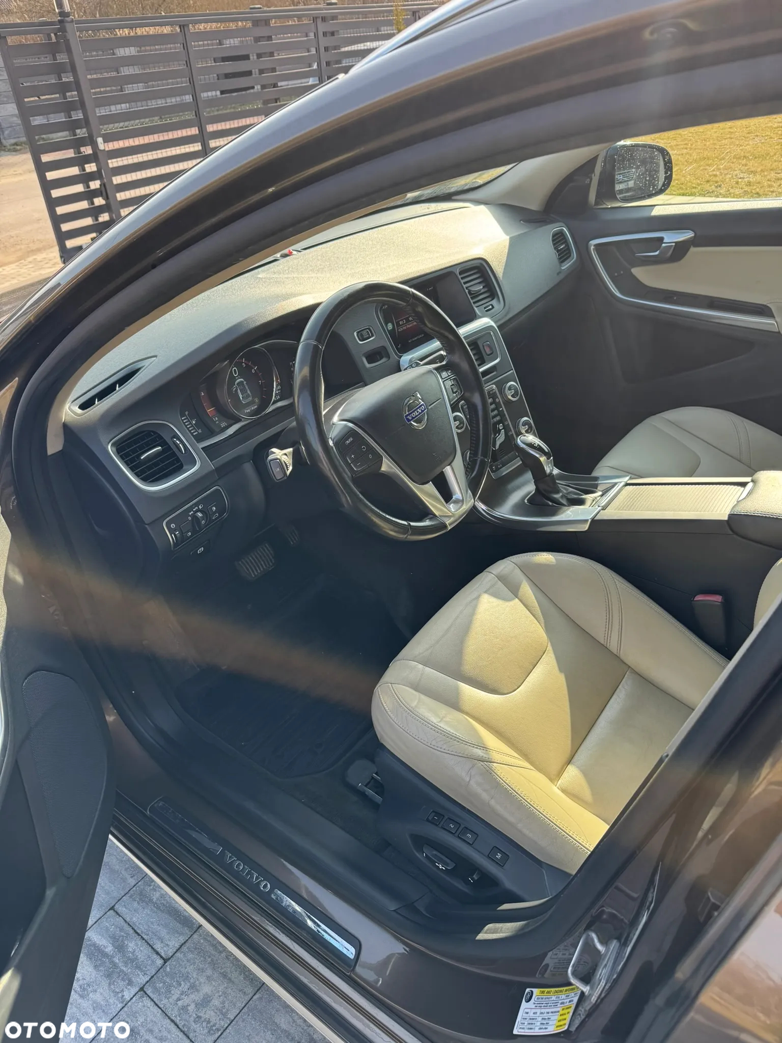 Volvo V60 - 11