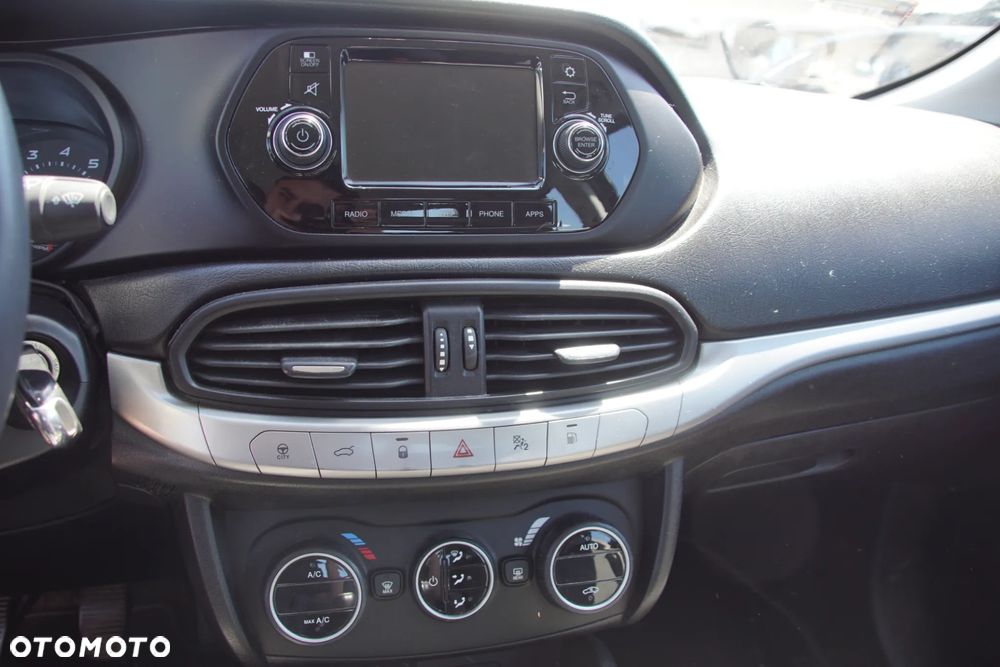Auto na części - Fiat Tipo II 1.4 T-Jet 120 KM 940B7000 C635 718/A 2018R Silnik Skrzynia Drzwi Błotnik Lampa Lusterko Klamka Szyba Deska Kokpit Sterownik Moduł Czujnik Licznik Wyświetlacz Panel Kierownica - 12