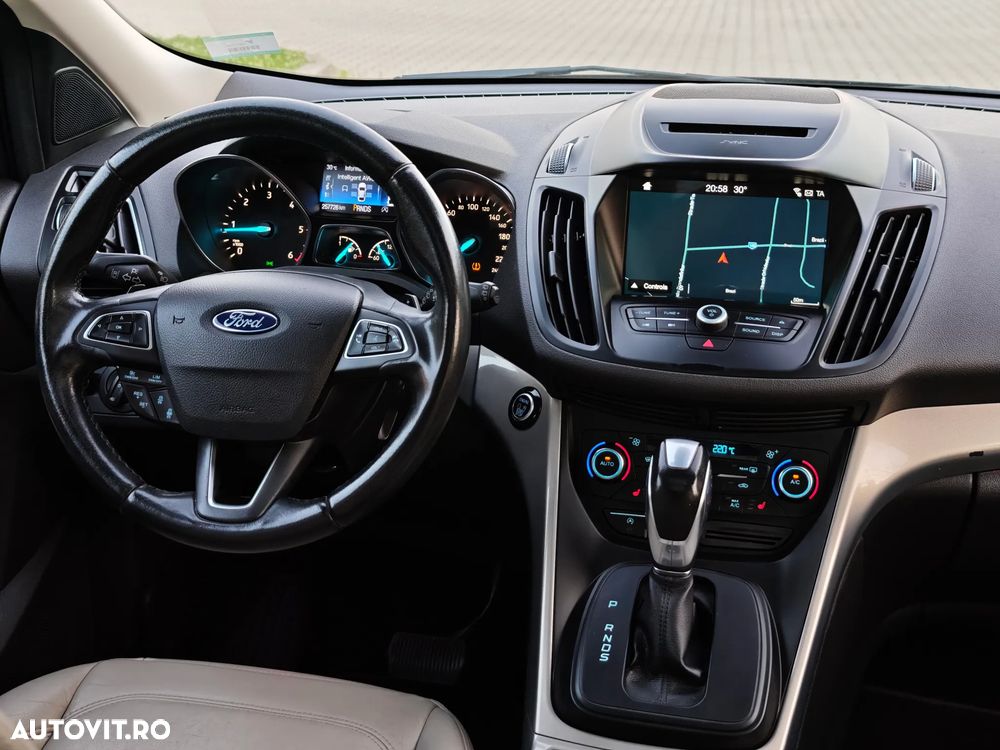 Ford Kuga 2.0 TDCi Powershift 4WD Titanium - 14