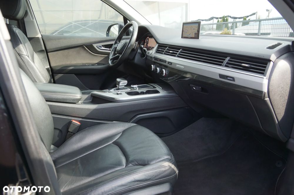 Audi Q7 3.0 TDI ultra Quattro Tiptronic - 32