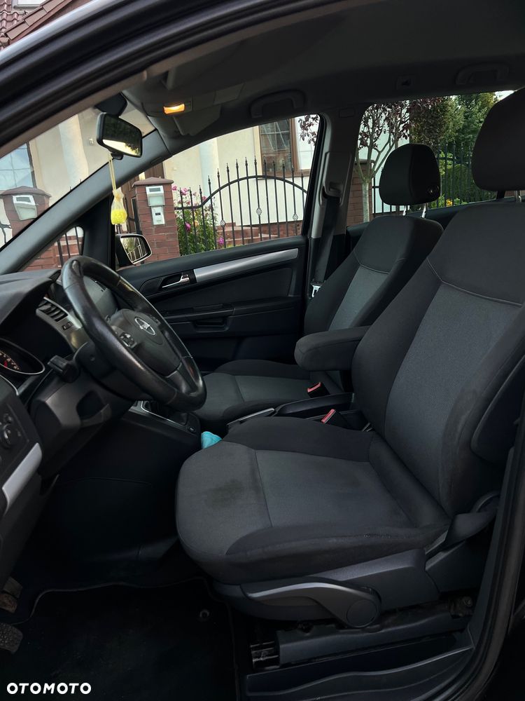 Opel Zafira - 19
