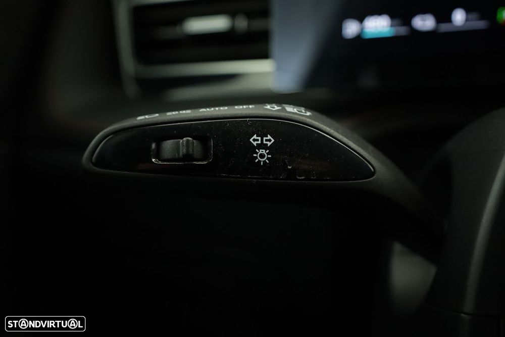 MG EHS 1.5 T-GDI Plug-in Hybrid Luxury - 17