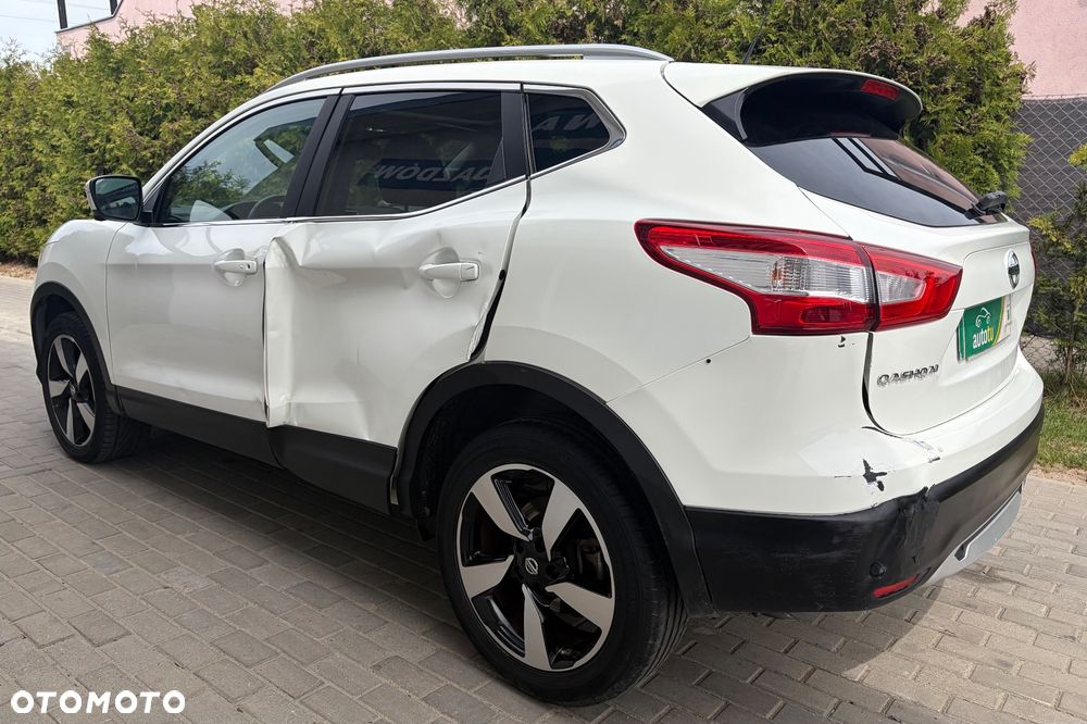 Nissan Qashqai - 14