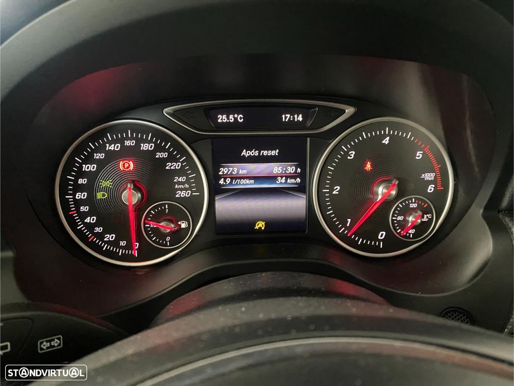 Mercedes-Benz A 180 CDI BlueEFFICIENCY Edition - 34