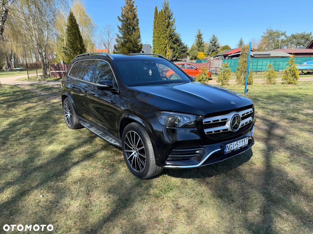 Mercedes-Benz GLS - 12