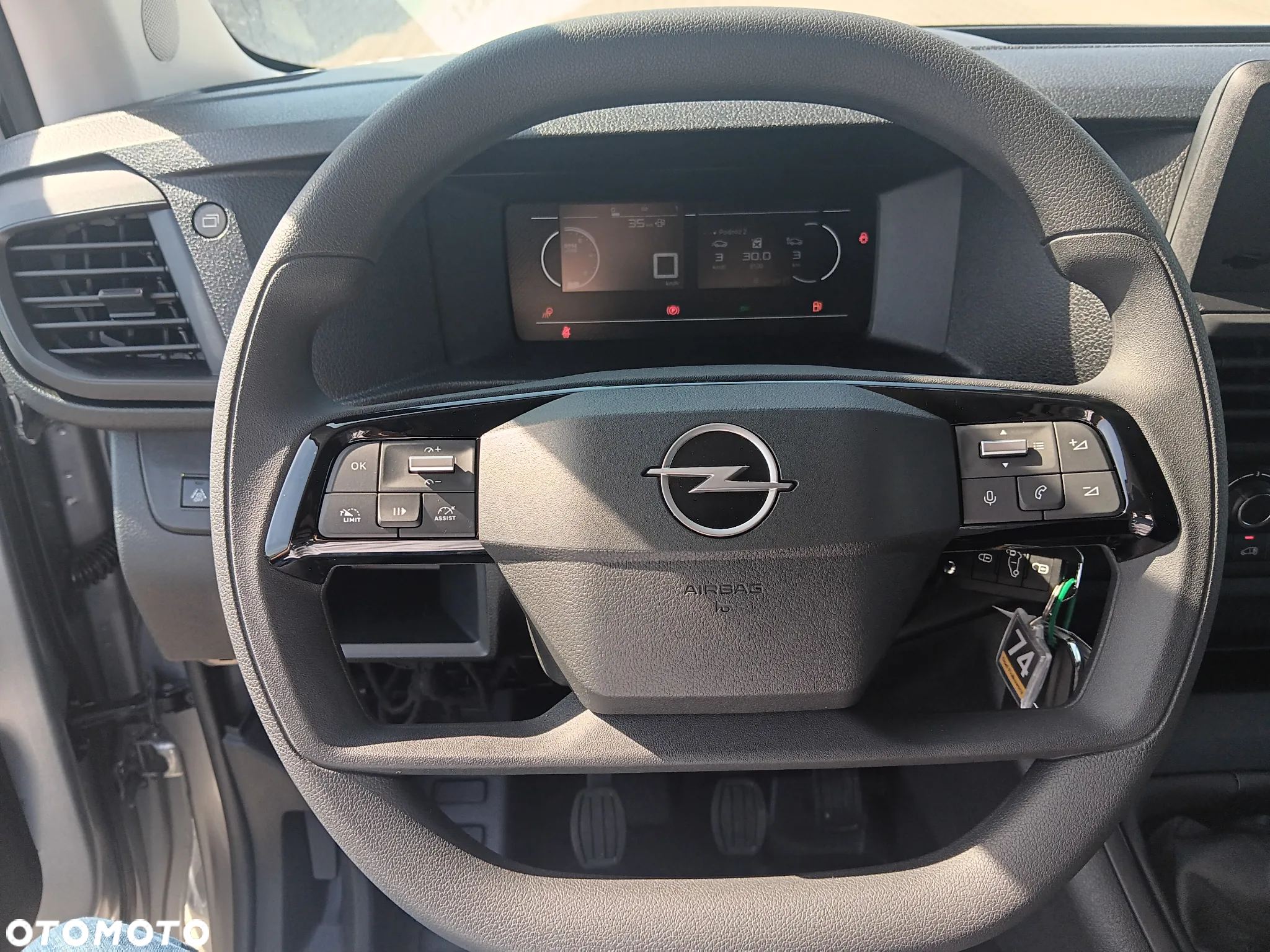 Opel Vivaro Furgon Extra Long - 4
