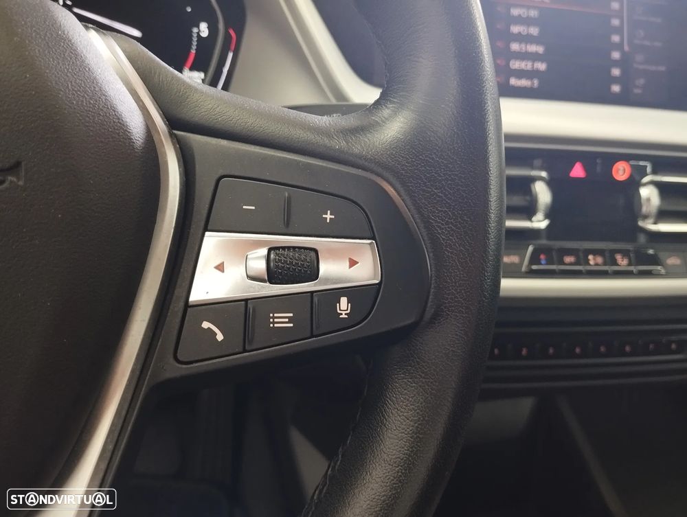 BMW 216 d Advantage — fotografia 19