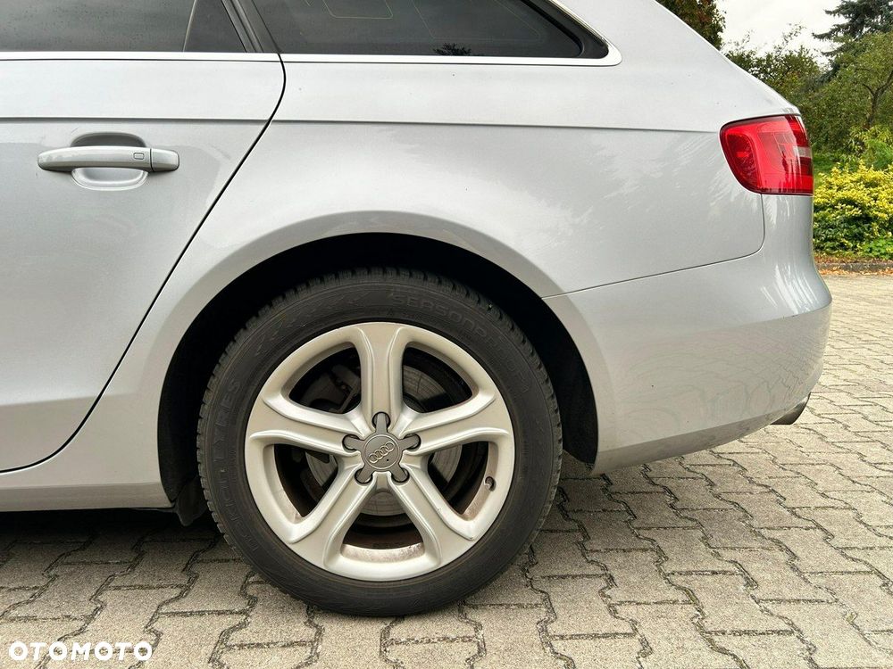 Audi A4 Avant - 22