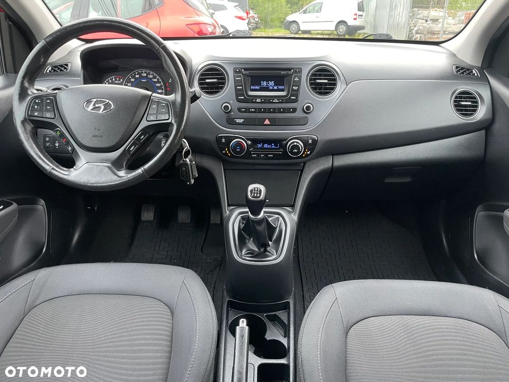 Hyundai i10 1.0 BlueDrive Black Line - 26