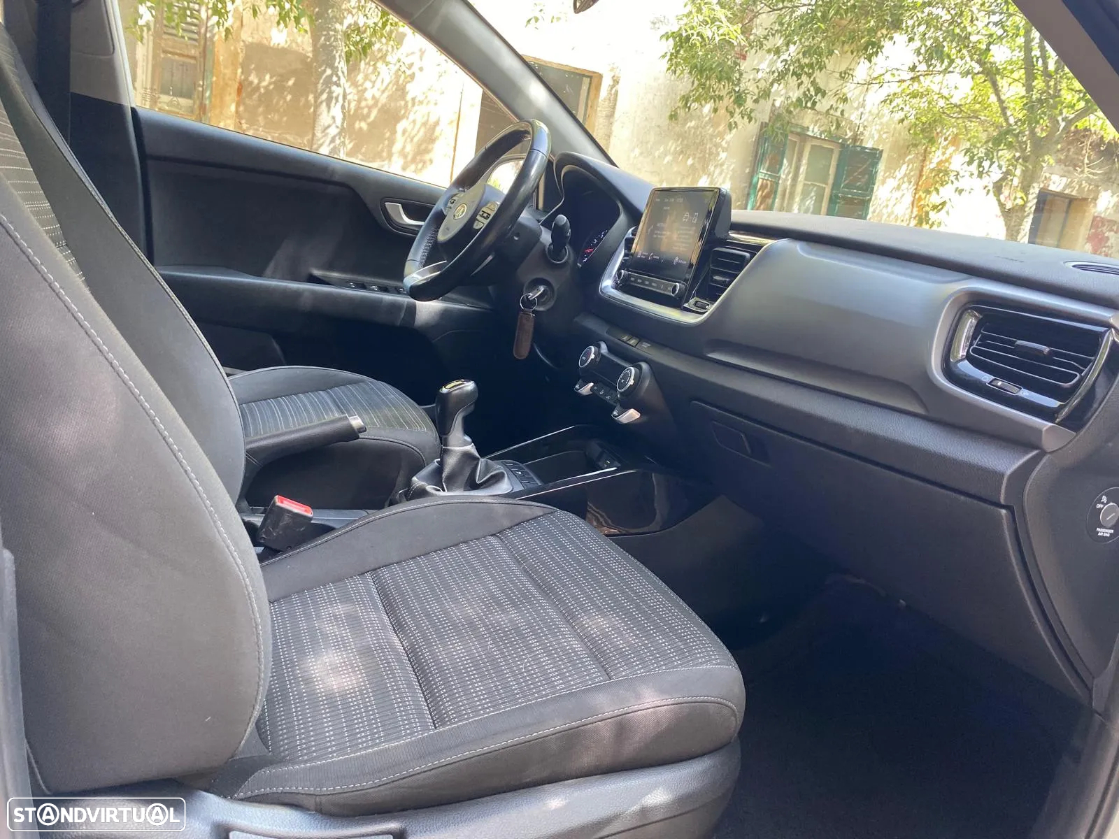 Kia Stonic 1.0 T-GDI Drive - 12