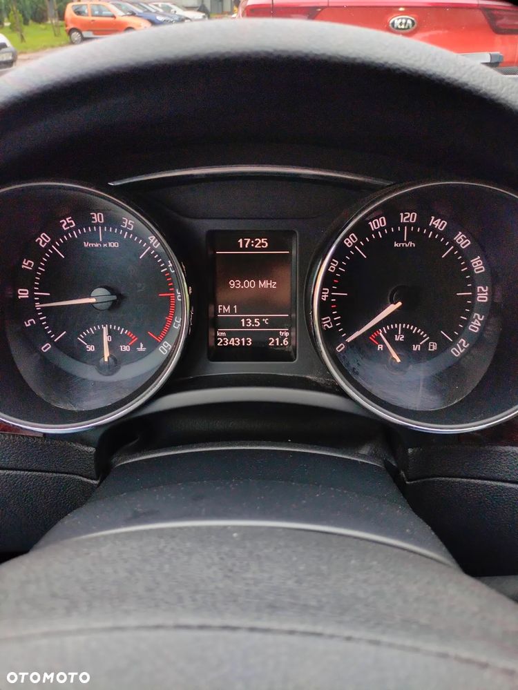 Skoda Superb 2.0 TDI Elegance - 18
