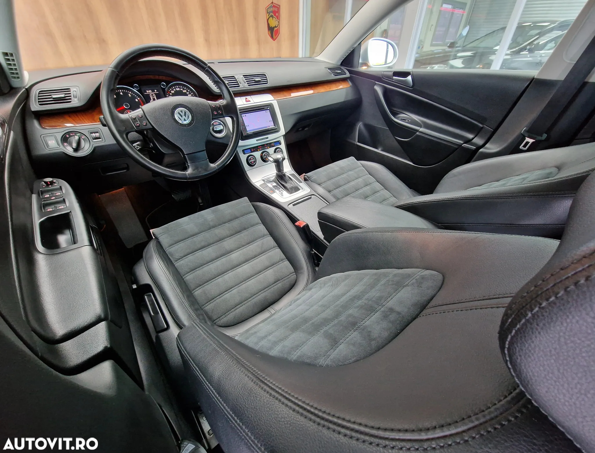 Volkswagen Passat - 14