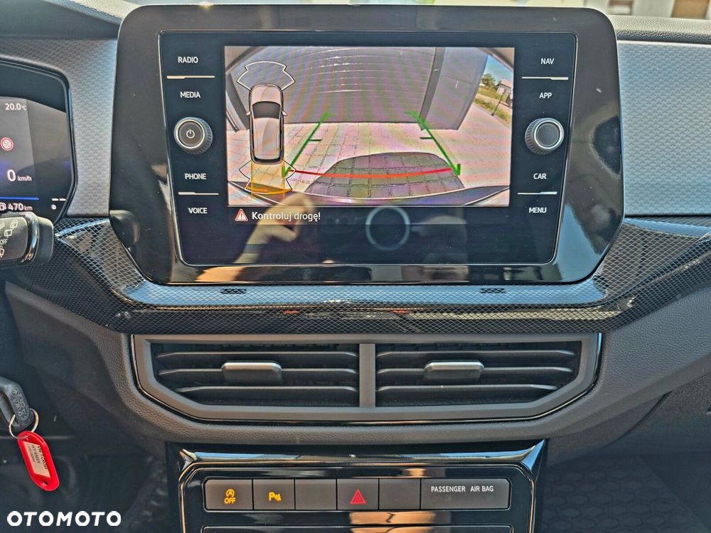Volkswagen T-Cross - 16