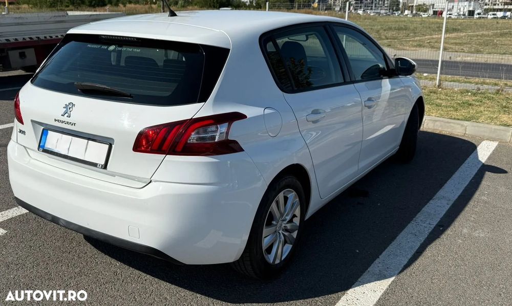 Peugeot 308 1.2 L PureTech Turbo Active - 20