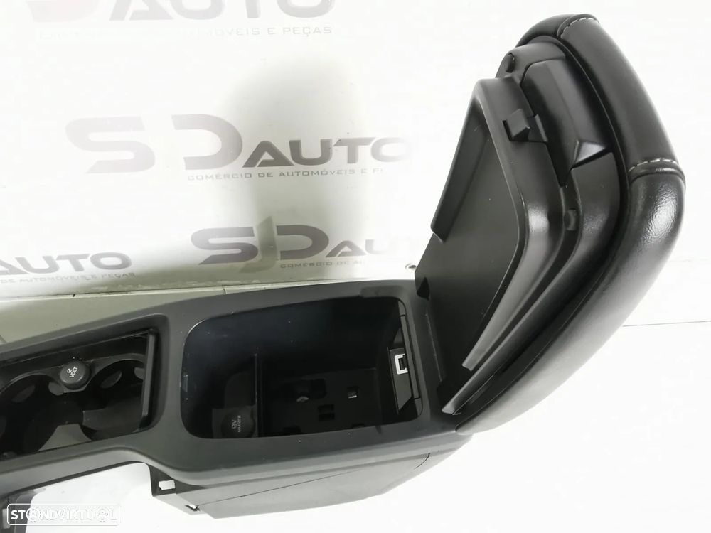 Apoio Braço / Consola Central - Volvo V40 R-Design - 6