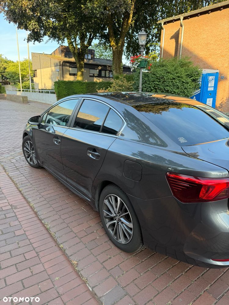 Toyota Avensis 2.0 Premium MS - 4