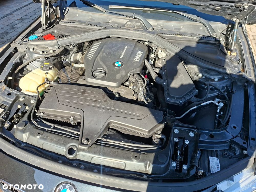 BMW Seria 3 320d Luxury Line - 25