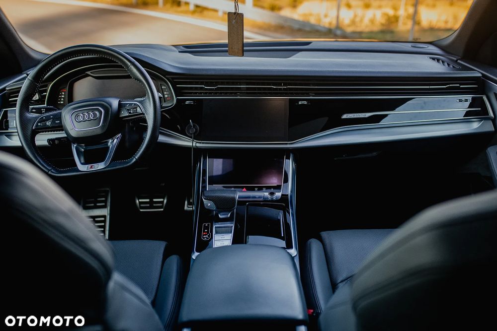 Audi Q8 - 18