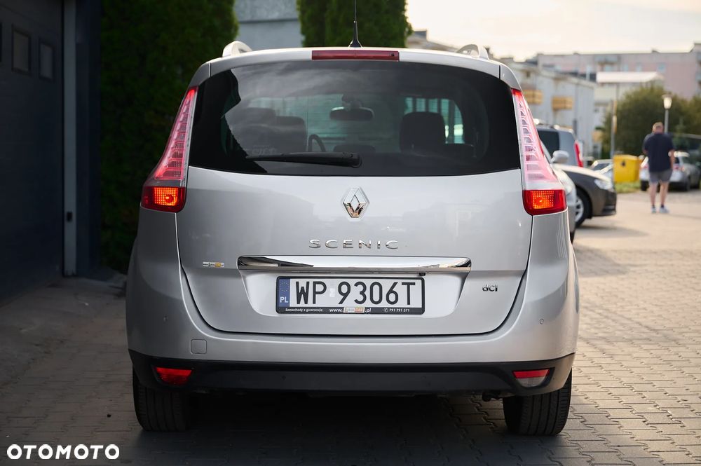 Renault Grand Scenic - 33