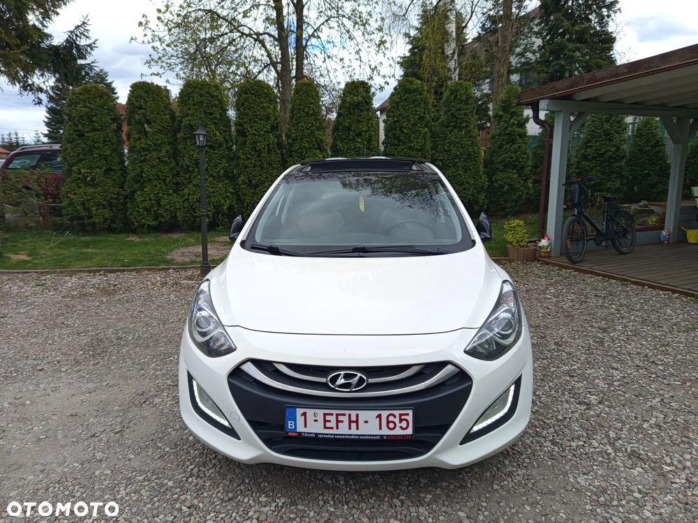 Hyundai i30 1.6 CRDi BlueDrive Premium - 19