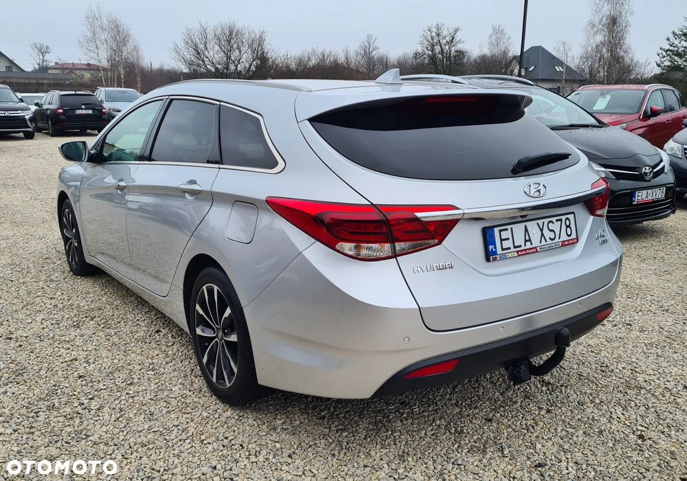 Hyundai i40 Kombi 1.7 CRDi DCT Premium - 16