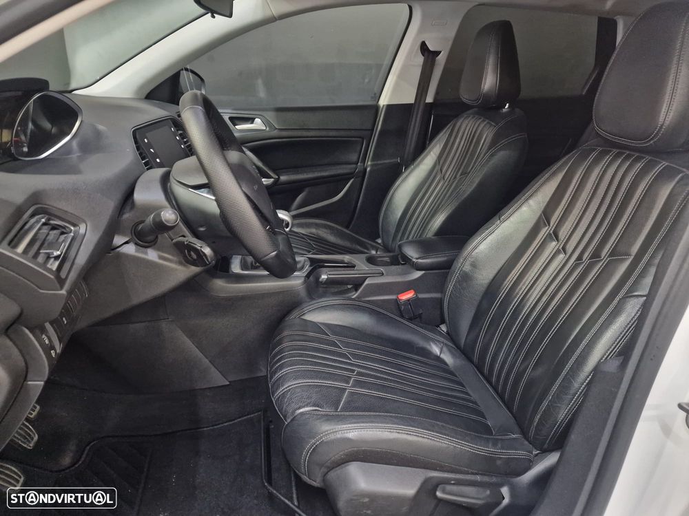 Peugeot 308 SW BlueHDi 130 Stop & Start Allure Pack - 16