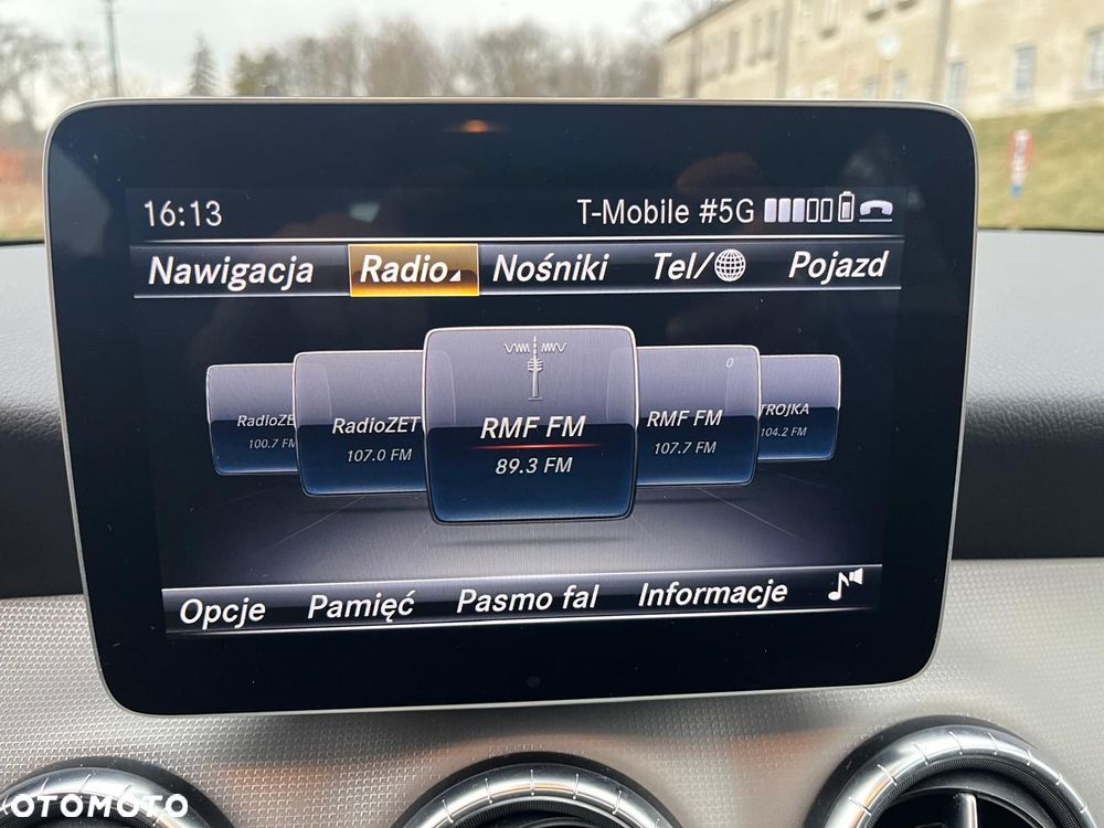 Mercedes-Benz CLA 250 4Matic 7G-DCT - 25