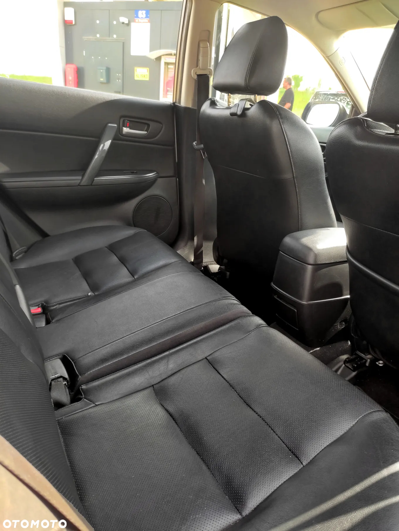 Mazda 6 2.0 Exclusive + - 11