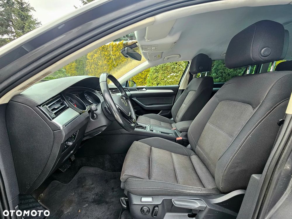 Volkswagen Passat 2.0 TDI DSG (BlueMotion Technology) Comfortline - 8