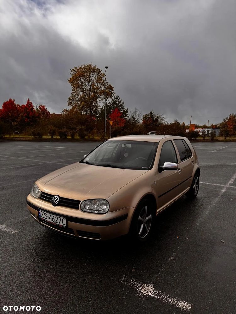 Volkswagen Golf IV 1.9 TDI Highline - 2