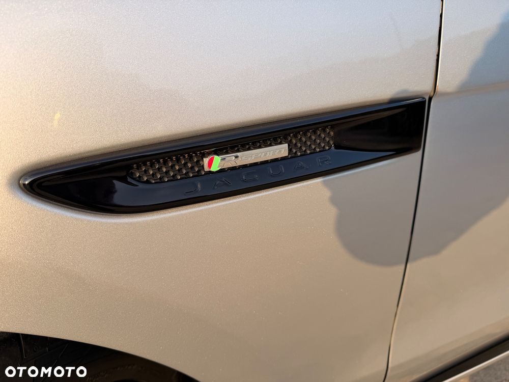 Jaguar F-Pace 30t AWD 300 Sport - 12