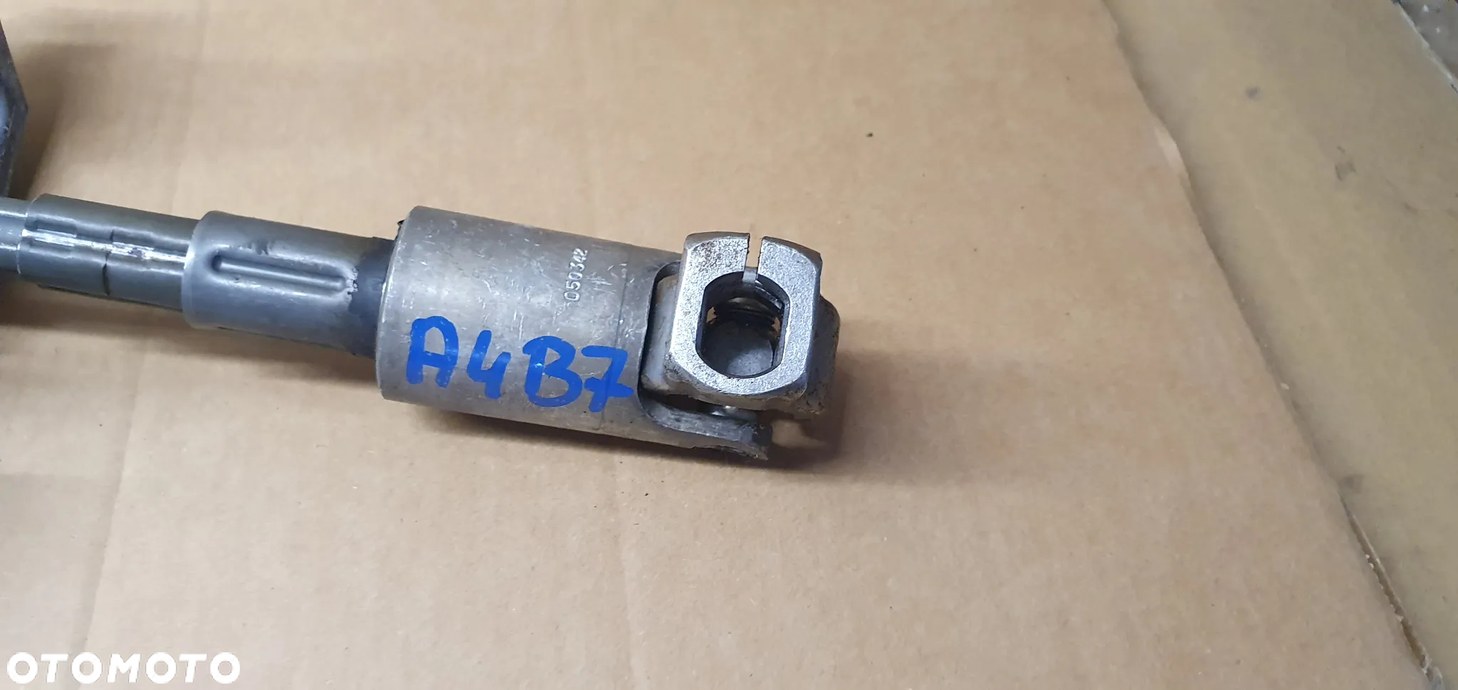 Kolumna kierownicza krzyżak Audi A4 B7 8E0419502H - 5