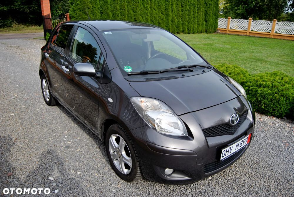 Toyota Yaris 1.33 VVT-i Executive - 12