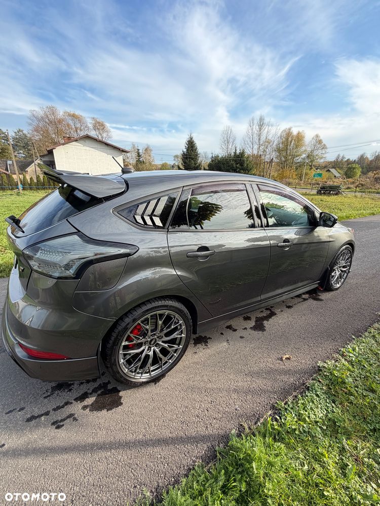Ford Focus - 4