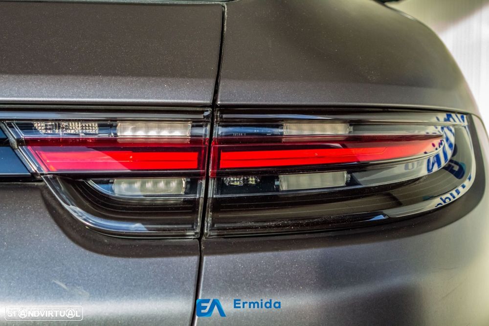 Porsche Panamera Sport Turismo - 10