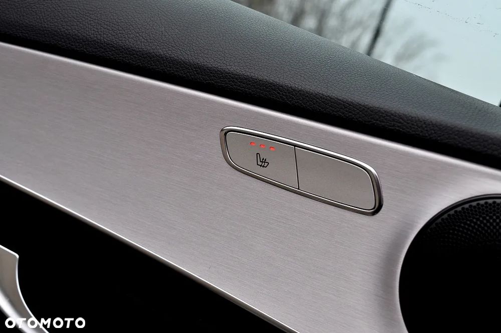 Mercedes-Benz Klasa C 220 d 9G-TRONIC AMG Line - 18