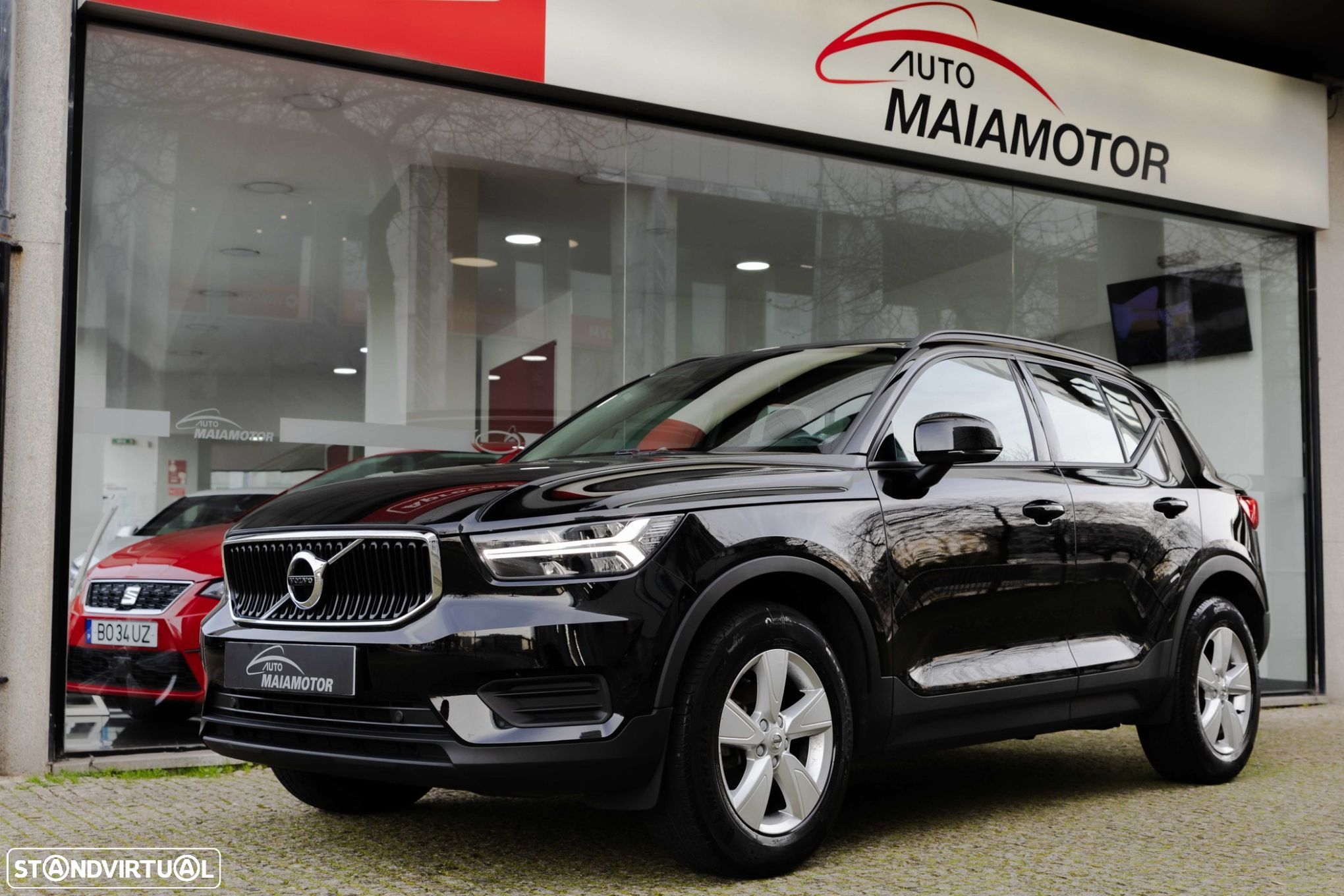 Volvo XC 40 1.5 T2 Momentum Core - 1