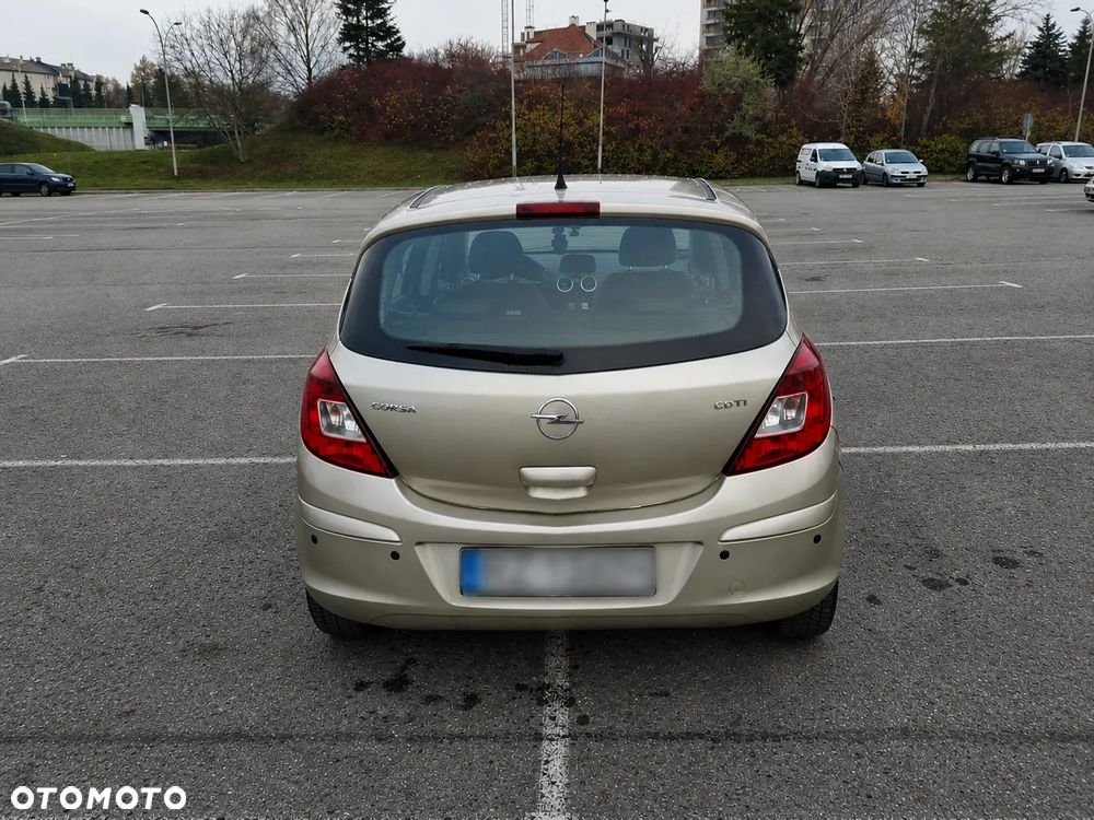 Opel Corsa 1.3 CDTI DPF Cosmo - 2