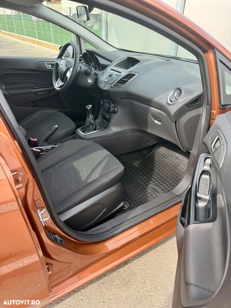 Ford Fiesta 1.25i Ambiente - 12