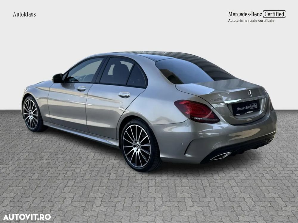 Mercedes-Benz C 200 4MATIC Aut. - 4