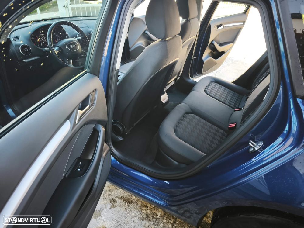 Audi A3 Sportback 1.6 TDI Attraction S-Tronic - 8