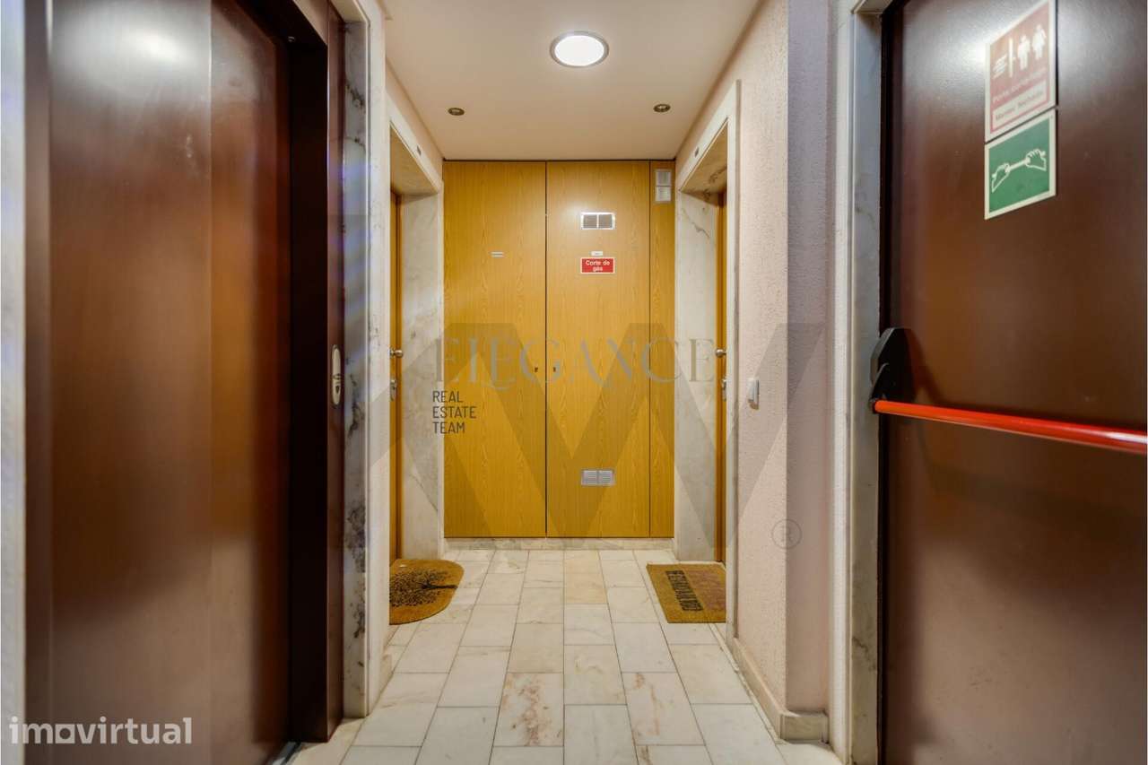 ✨  À VENDA T2 EM LOULÉ | ESPAÇO, CONFORTO E UMA LOCALIZAÇÃO PRIVILEGIA - Grande imagem: 4/32