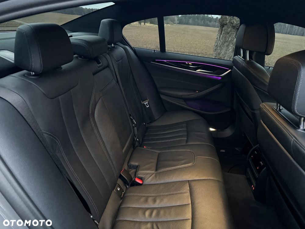BMW Seria 5 545e xDrive M Sport Edition - 19