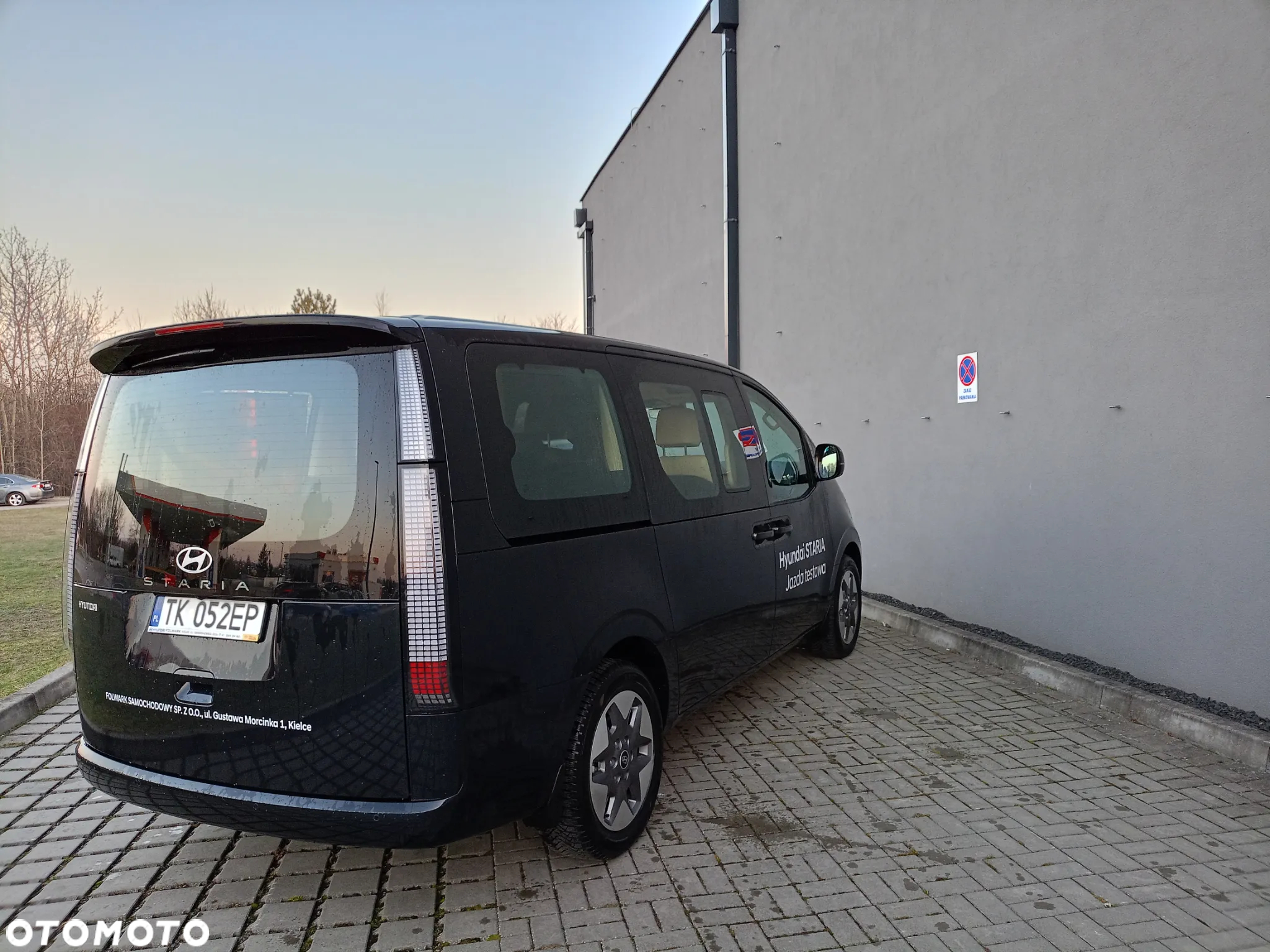 Hyundai Staria - 4