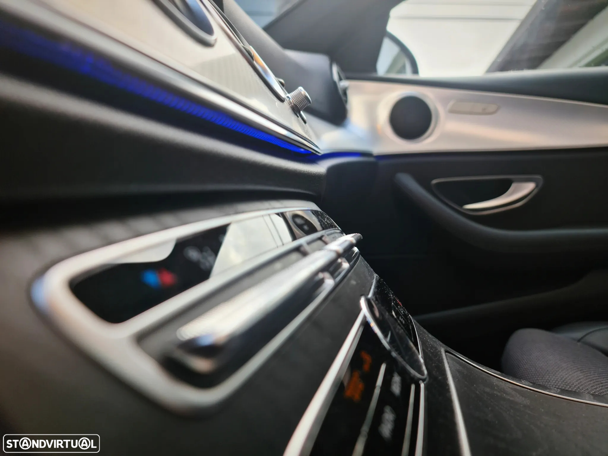 Mercedes-Benz E 300 de Avantgarde - 19