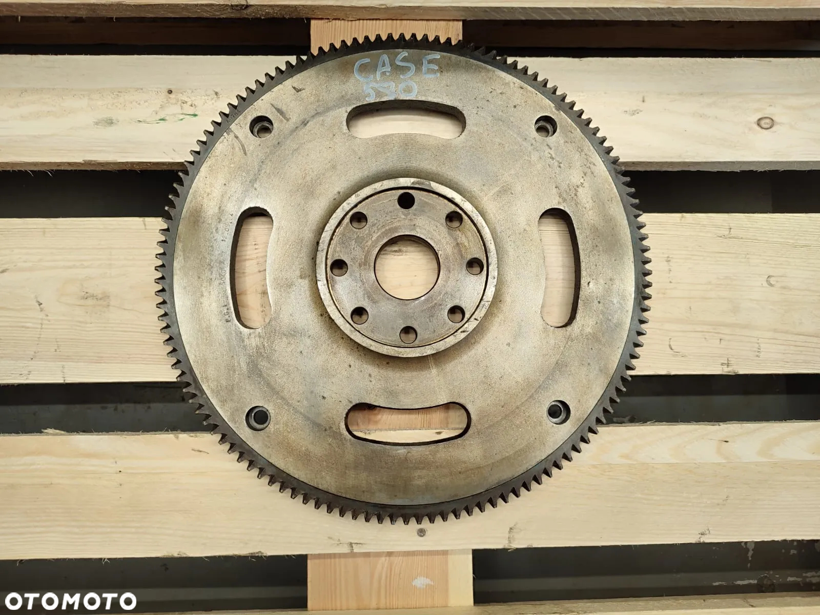 Koło zamachowe 504057737 Iveco F4GE CASE 580 - 4