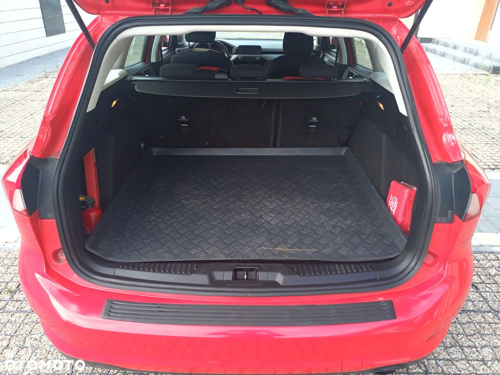 Ford Focus 1.0 EcoBoost Connected - 9