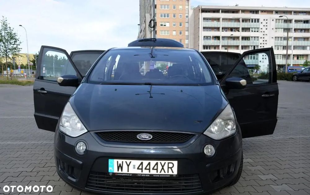 Ford S-Max 2.0 TDCi DPF Titanium - 4