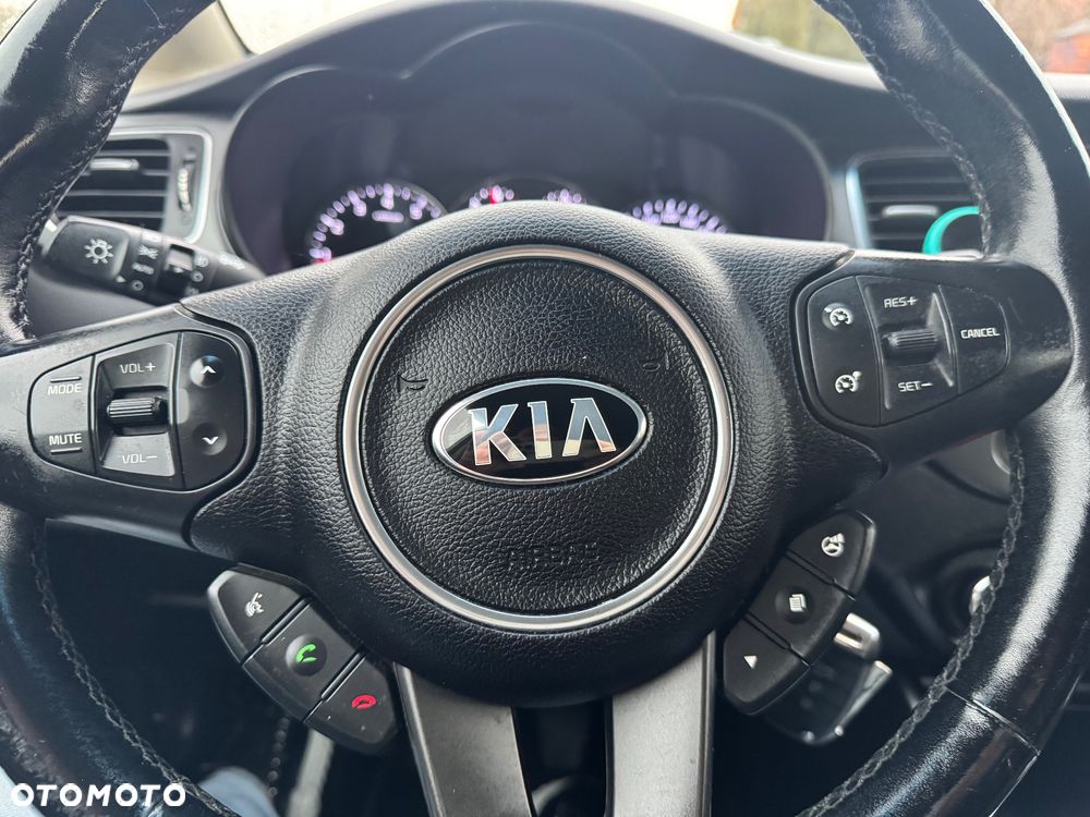 Kia Carens 1.6 GDI Edition 7 - 17