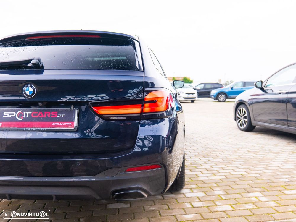 BMW 520 d Pack Desportivo M Auto - 38